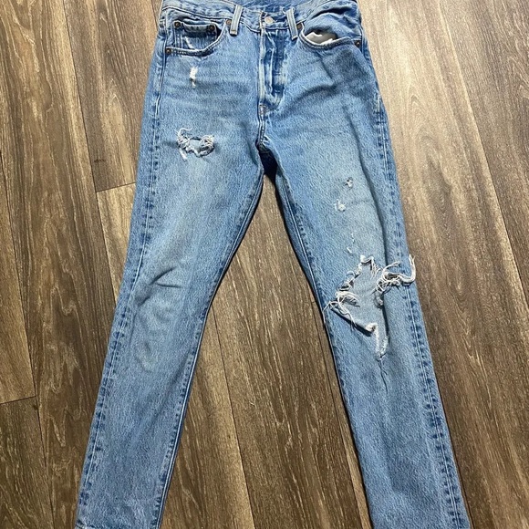 Women's Light Blue Distressed Jeans - Picture 5 of 8